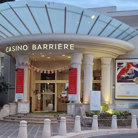 Augustina Tatil Evi *